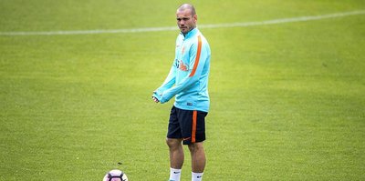 Sneijder'e jübile maçı