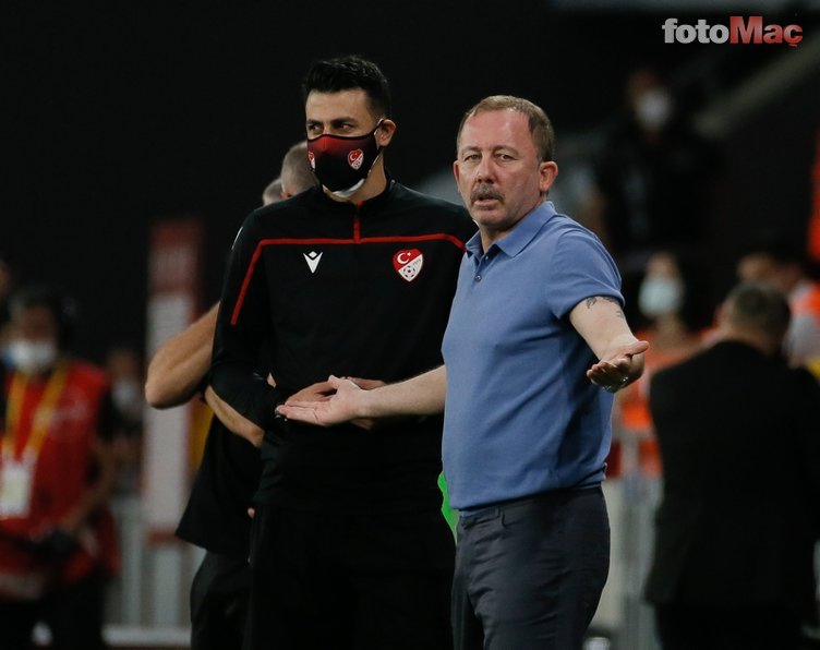 Son dakika spor haberi: Beşiktaş'ta Sergen Yalçın-yönetim krizi nasıl çözüldü! İşte tüm yaşananlar