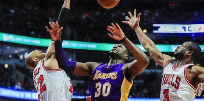 Lakers, Bulls’u deplasmanda geçti