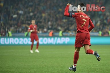 Cristiano Ronaldo’dan Merih Demiral’a asker selamı!
