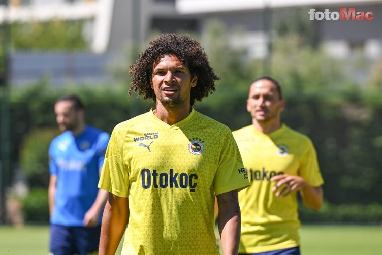 TRANSFER HABERİ - Fenerbahçe'de sürpriz ayrılık! Yıldız oyuncu İtalya'ya gidiyor