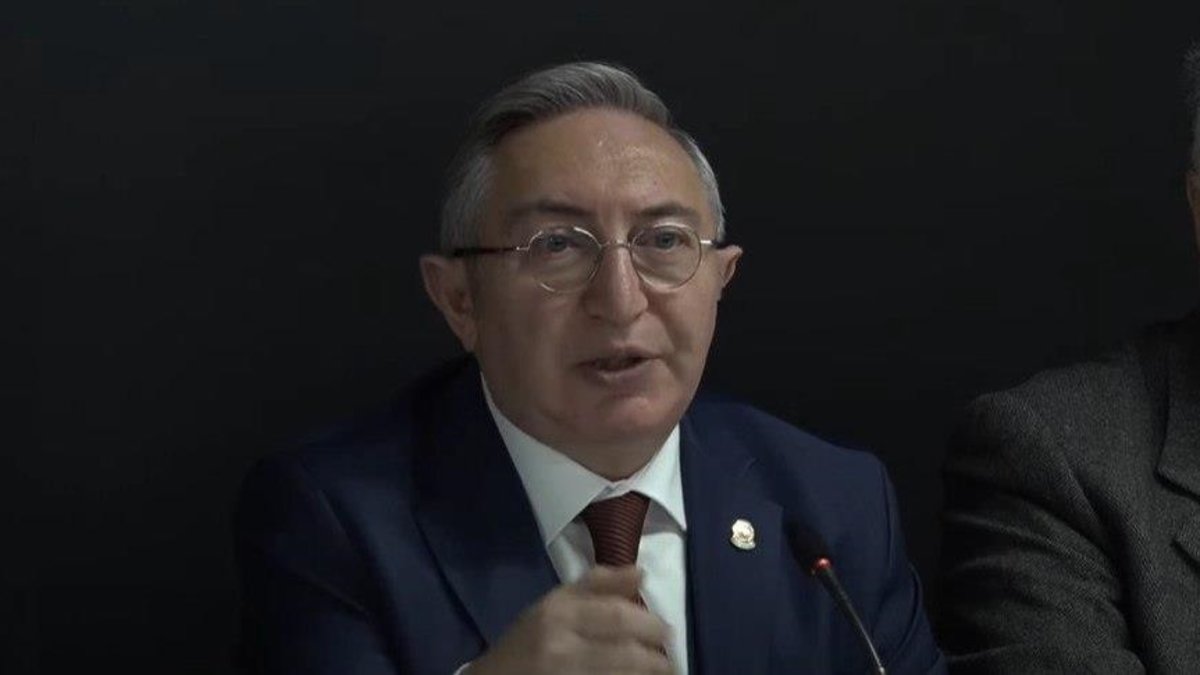 Galatasaray Divan Kurulu Başkanı Aykutalp Derkan: Karşımızda asalet ve zarafetten uzak kişiler var! Galatasaray Divan Kurulu Başkanı Aykutalp Derkan: Karşımızda asalet ve zarafetten uzak kişiler var!