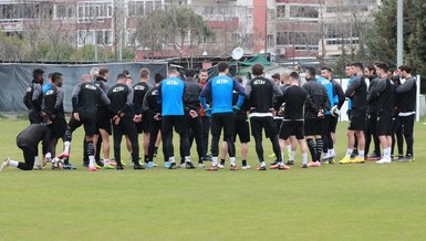 Altay'dan zirveye gözdağı