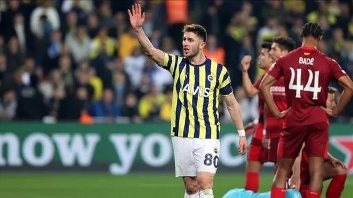 Benfica teknik direktörü Bruno Lage, milli futbolcu İsmail Yüksek'e hayran kaldı!