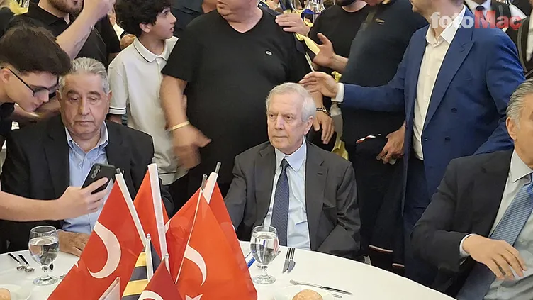 Aziz Yıldırım'dan transfer ve hoca açıklaması!