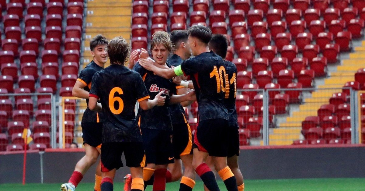 Beşiktaş - Galatasaray  U19 Gelişim Ligi 38. Hafta - 1. Devre 