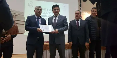 Spor ödülleri sahiplerini buldu