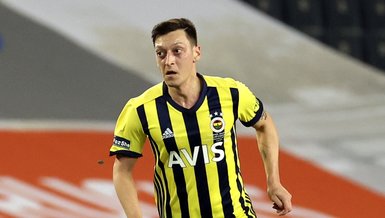 Fenerbahçe'de Mesut Özil dümene geçiyor!