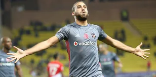 Cenk Şampiyonlar Ligi’nde rekor peşinde