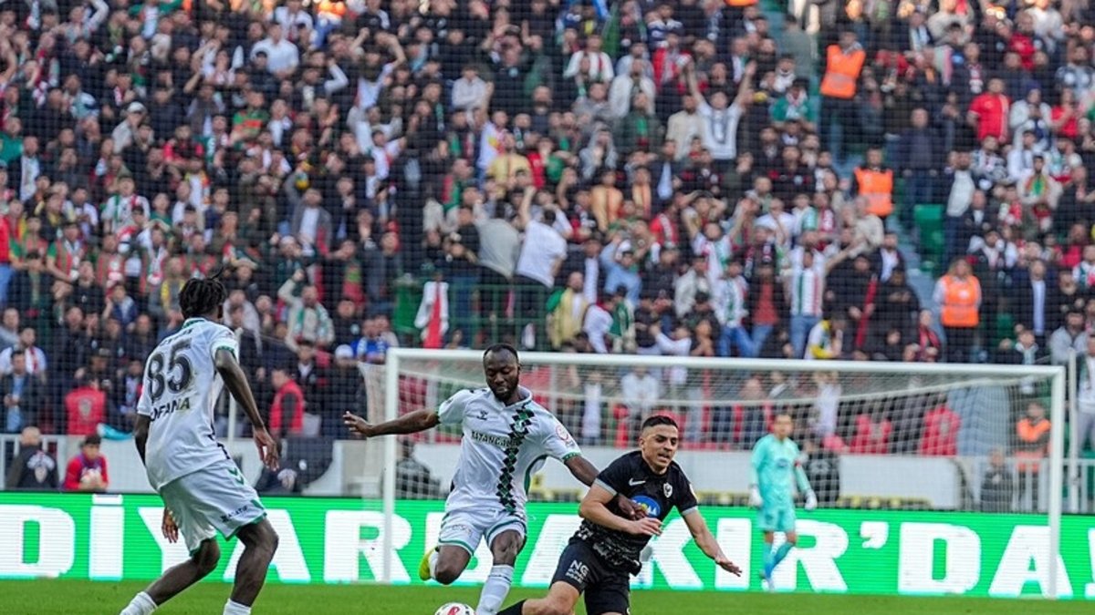 Amed Sportif Faaliyetler ile Sakaryaspor berabere kaldı!