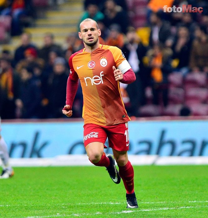 Wesley Sneijder'den flaş Galatasaray sözleri! "Kariyerime Türkiye'de devam etmek istiyorum"
