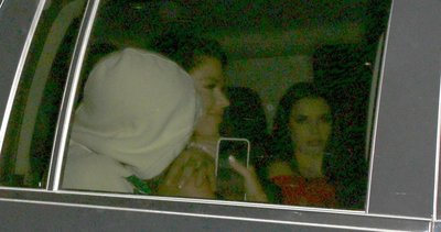 Yıldız futbolcu 4 kadınla yakalandı!