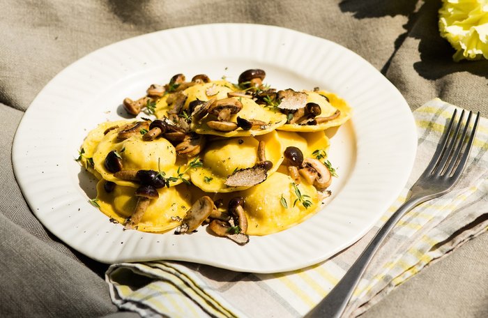 porcini-mantarli-ravioli-tarifi-evde-porcini-mantarli-ravioli-nasil-yapilir-tam-kivamli-porcini-mantarli-ravio-1700547810048.jpg