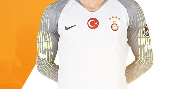 Galatasaray'ın eski kalecisi Beşiktaş'a! Yeşil ışık yaktı