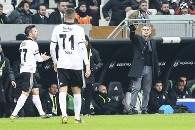 Beşiktaş’ta Şenol Güneş’ten flaş istifa açıklaması!