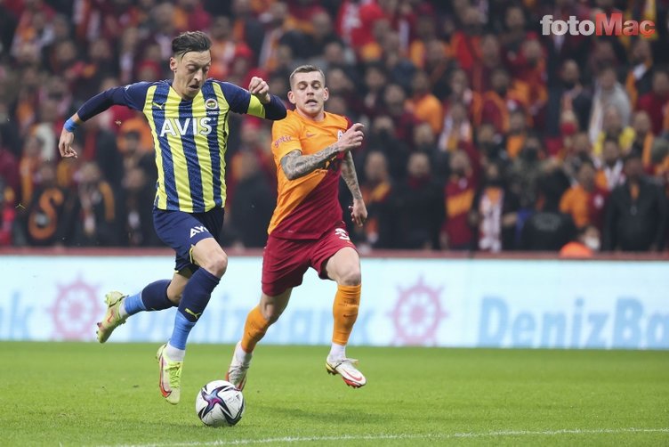 Galatasaray-Fenerbahçe derbisinin Halil Umut Meler'e flaş sözler! "Kontrolü kaybetti"