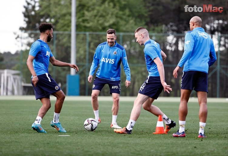 Fenerbahçe'de transfer taarruzu! O tarih ortaya çıktı