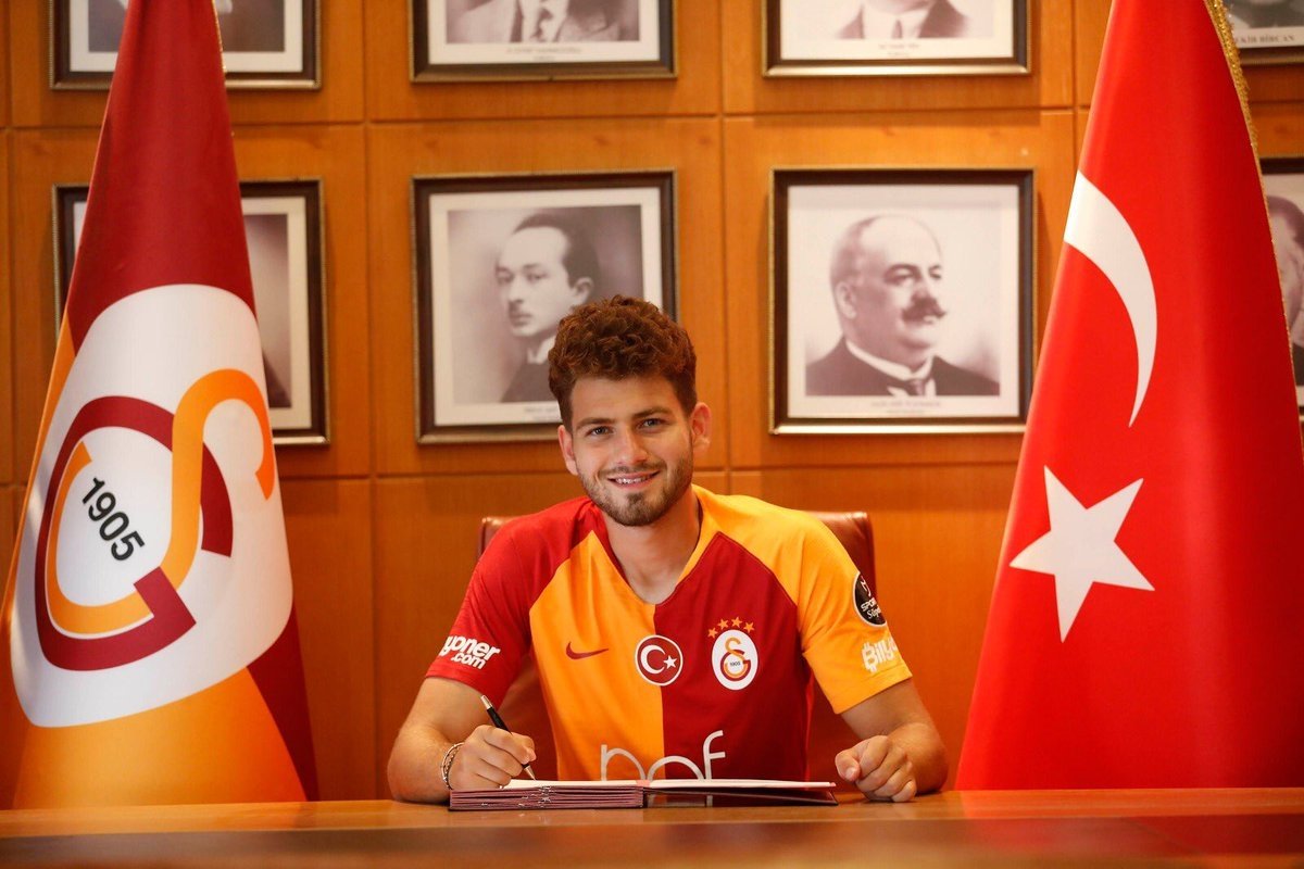 Galatasaray Dan 5 Yillik Imza Son Dakika Galatasaray Haberleri Fotomac