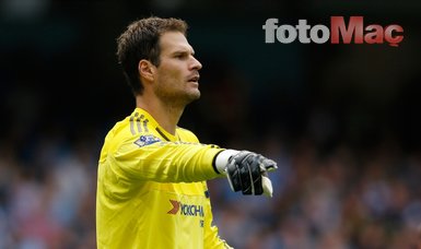 Fenerbahçe Asmir Begovic transferini bitiriyor