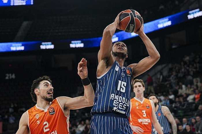 anadolu-efes-zalgiris-canli-izle-mac-saat-kacta-hangi-kanalda-1770374775264.jpeg Anadolu Efes-Zalgiris maçı canlı yayın bilgileri!