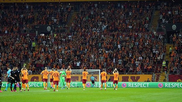 Galatasaray 124 gün sonra sahasına kavuştu