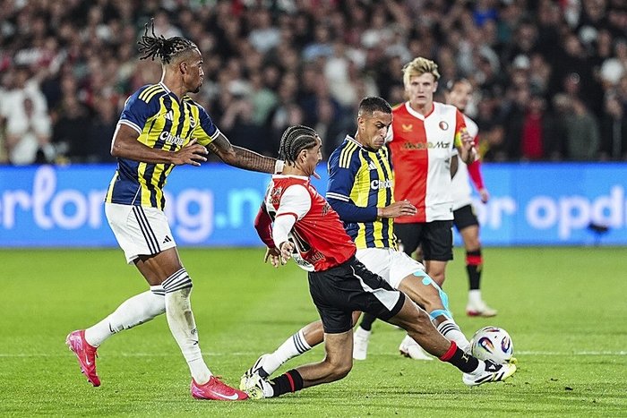 fenerbahce-feyenoord-maci-hangi-kanalda-fenerbahce-feyenoord-maci-ne-zaman-saat-kacta-sampiyonlar-ligi-1754974600013.jpeg