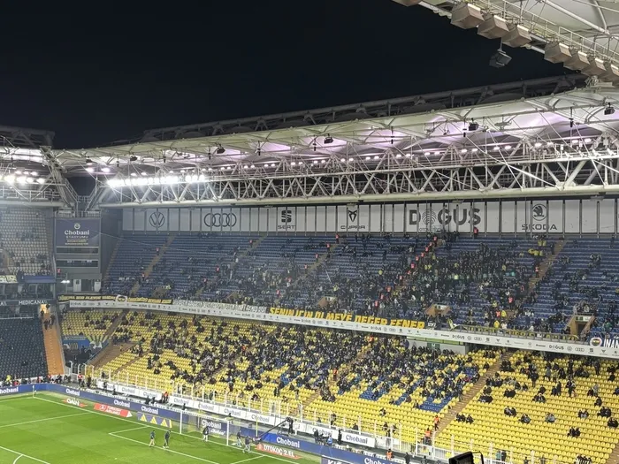 fenerbahceli-taraftarlar-gaziantep-fk-macina-ilgi-gostermedi-1773767271009.jpg