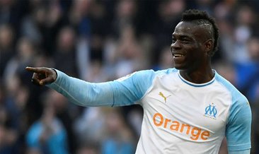 Balotelli başını yine belaya soktu