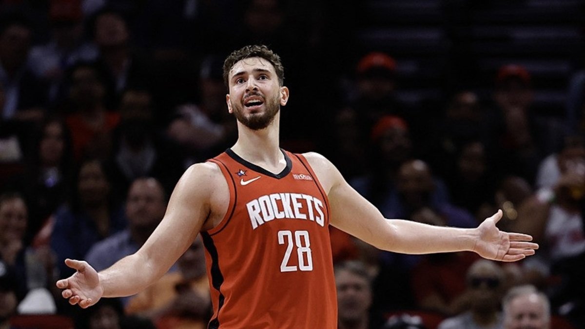 Alperen Şengün Türk bayrağı işlemeli formasıyla Al-Star'da!