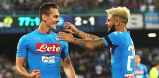 Napoli 3 puanı 3 golle aldı