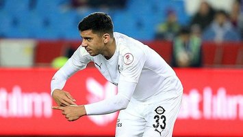 Altay'lı Cenk'e teklif yağıyor