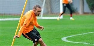 Sneijder var, Kuyt yok