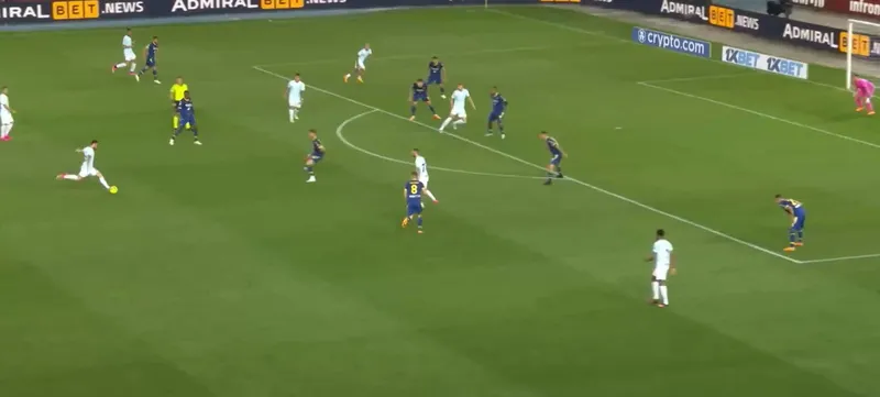 Hakan Çalhanoğlu'dan Verona Inter maçına damga vuran gol! - 1