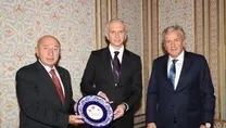 Ruslar’la maç yemeği
