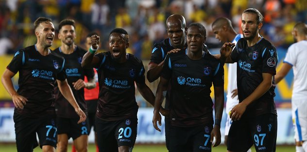 Trabzonsporlu yıldız Galatasaray'a!