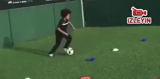 Tıpkı Messi’nin küçüklüğü!