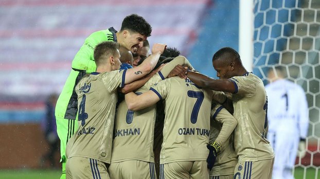 Kara 'Bulut'lar dağıldı! Fenerbahçe tek yürek #