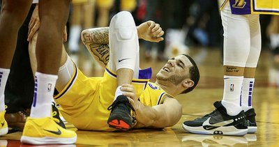 Lakers'ta Lonzo Ball en az bir ay yok