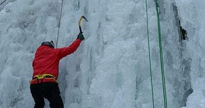 Dünyaca ünlü dağcılar "sakin kent"teki buz tırmanışını sevdi
