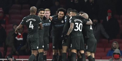 Manchester City’den şampiyonluğa 5 kala