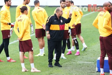 Galatasaray Teknik Direktörü Fatih Terim derbi planını hazırladı!