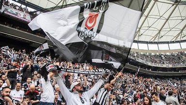 Beşiktaş tribünlerinden takıma sert tepki!
