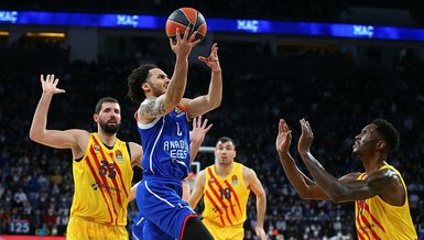 Son dakika spor haberi: Anadolu Efes'ten THY EuroLeague'deki Barcelona maçı hakemlerine sert eleştiri!