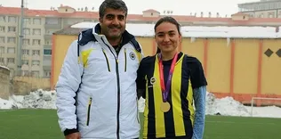 Yalınayak şampiyon!