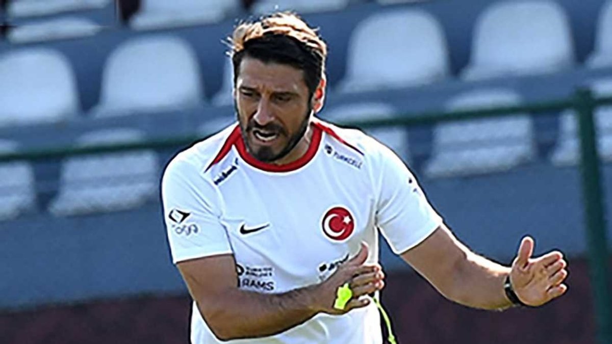 Ümit Milli Takım Teknik Direktörü Egemen Korkmaz hastaneye kaldırıldı!