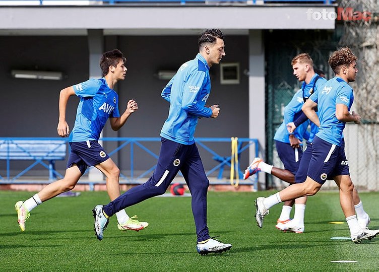 FENERBAHÇE HABERLERİ: Vitor Pereira'dan flaş karar! Yıldız isim Trabzonspor derbisinde kulübede