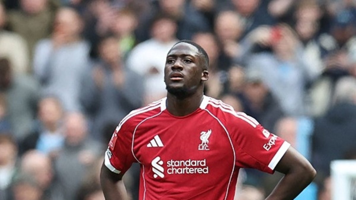 Ibrahima Konate Liverpool'a veda etti