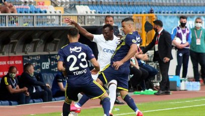 Kasimpasa 2 0 Fenerbahce Mac Sonucu Son Dakika Fenerbahce Haberleri Fotomac