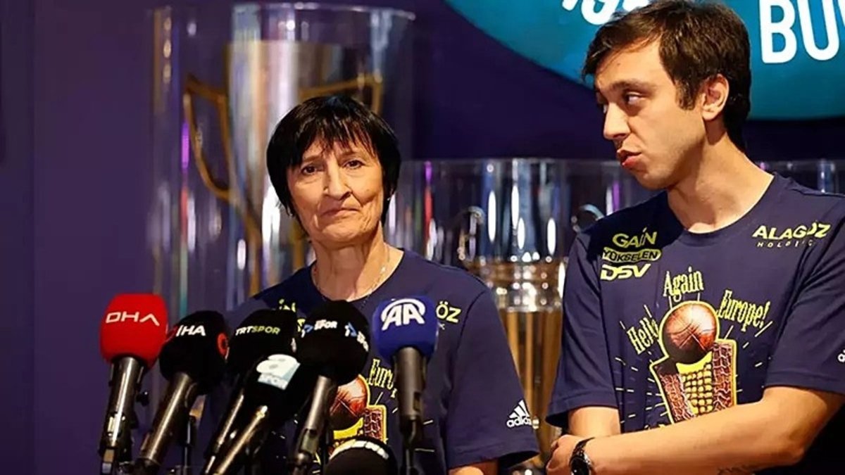 Fenerbahçe Opet Valerie Garnier ile yollarını ayırdı Fenerbahçe Opet Valerie Garnier ile yollarını ayırdı