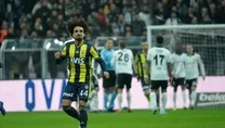 Sadık’ın kızı marş öğreniyor